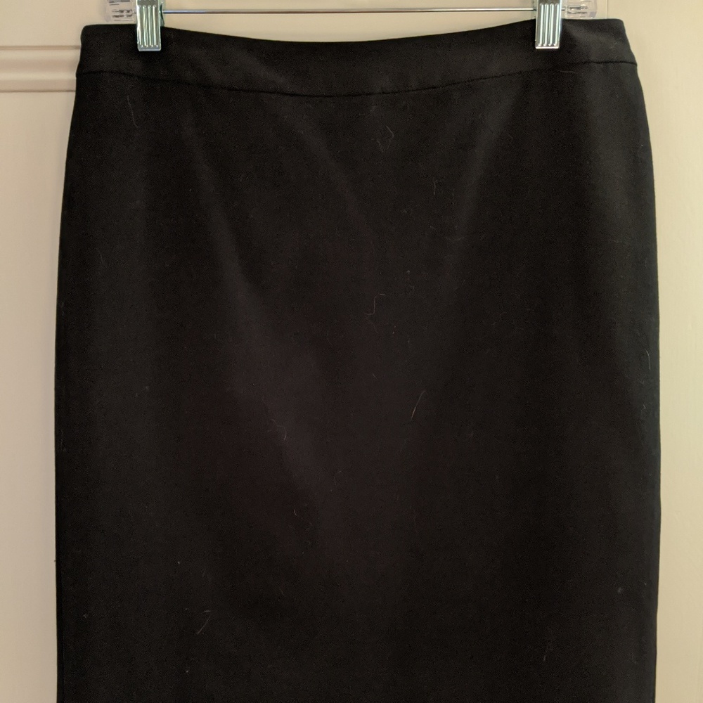 Jones New York black pencil skirt
